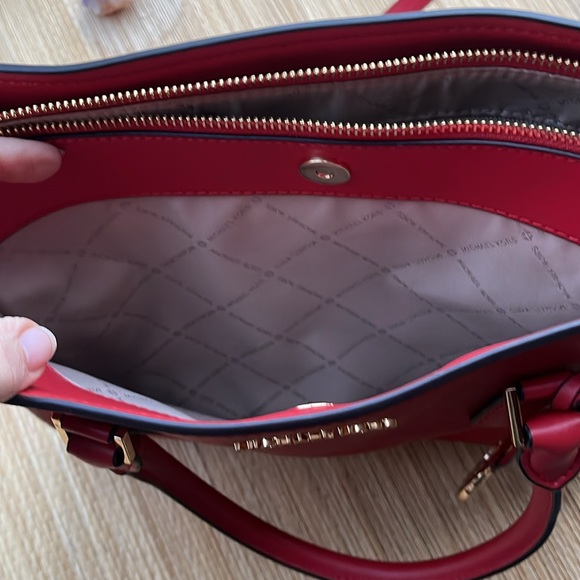 Michael Kors purse - Picture 7 of 11